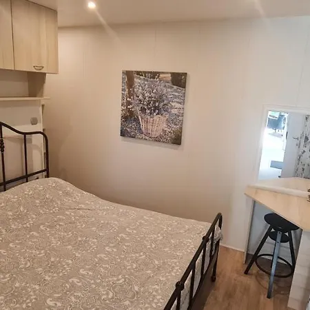 Sfeervolle Recreatiewoning In Veluwe Пюттен